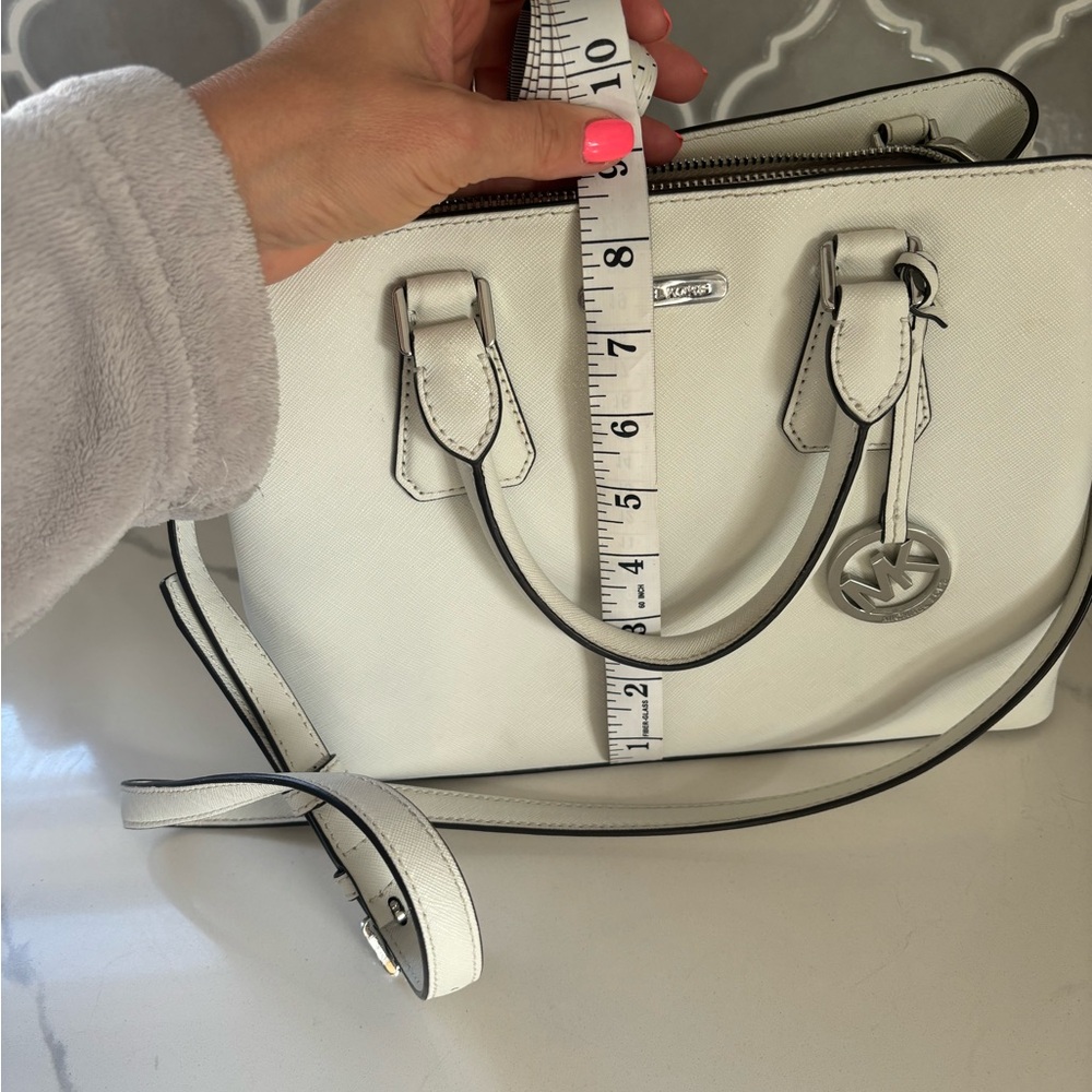 Michael Kors White Handbag - Picture 6 of 8